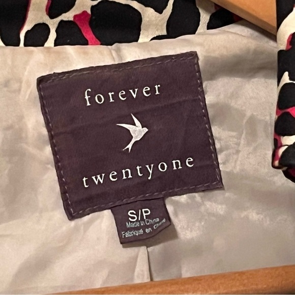 Leopard Animal Print Trenchcoat Rain Jacket Black Pink Small - Picture 9 of 12